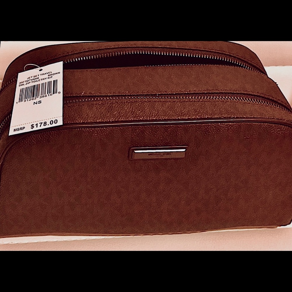 New Michael Kors Bag /Toiletry Bag.